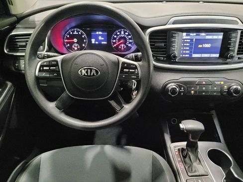 Used 2019 Kia Sorento AWD image 22