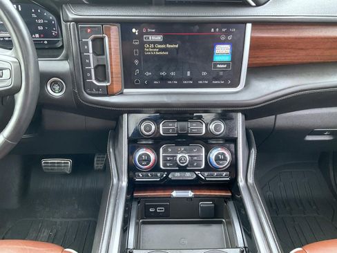 Certified 2023 GMC Yukon Denali Ultimate image 13