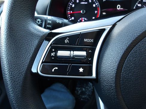 Used 2022 Kia Forte LXS FWD image 14