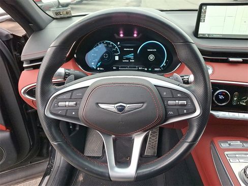 Used 2023 Genesis GV70 2.5T w/ Sport Prestige Package image 21