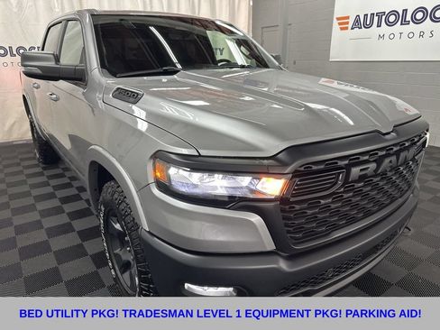 Used 2025 RAM 1500 Warlock AWD/4WD image 1