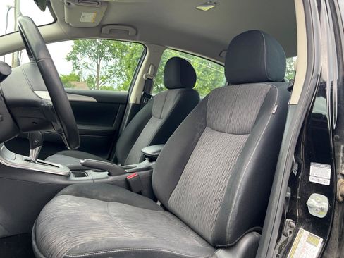 Used 2015 Nissan Sentra SV FWD image 17
