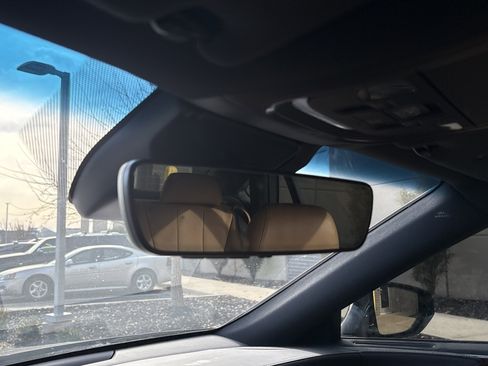 Used 2021 Lexus LS 500 AWD image 27