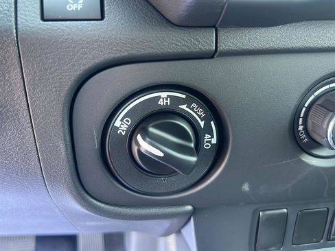 New 2026 Nissan Frontier SV w/ Tow Package image 21