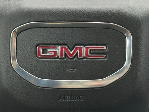 Used 2021 GMC Sierra 1500 SLT AWD/4WD image 25