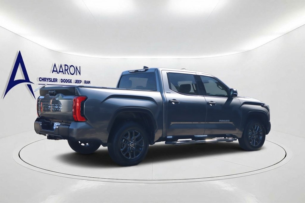Used 2023 Toyota Tundra SR5 w/ SR5 Convenience Package AWD/4WD image 4