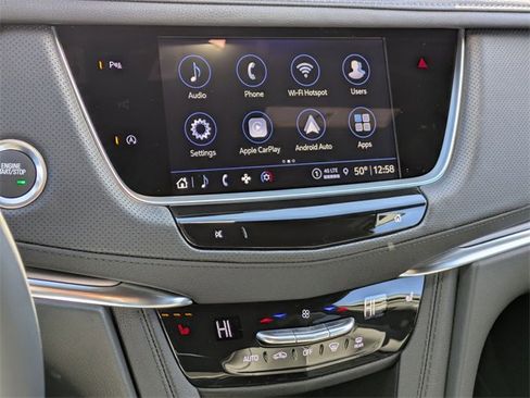 New 2025 Cadillac XT5 Luxury image 18
