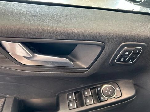 Used 2023 Ford Escape Platinum AWD/4WD image 8