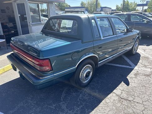 Used 1993 Chrysler LeBaron Landau FWD image 4