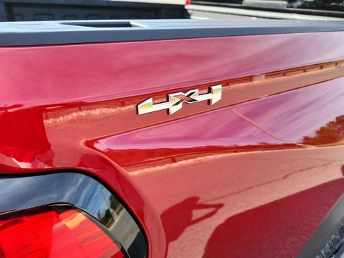 New 2026 GMC Canyon Elevation image 5