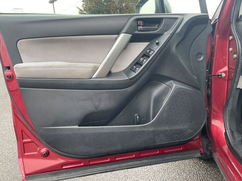 Used 2015 Subaru Forester 2.5i w/ Alloy Wheel Package image 15