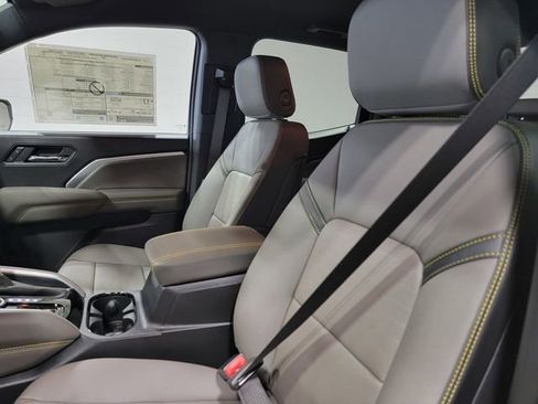 New 2026 Chevrolet Colorado ZR2 AWD/4WD image 12