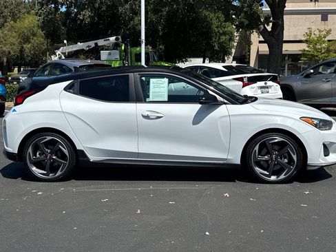 Used 2019 Hyundai Veloster Turbo Ultimate FWD image 2