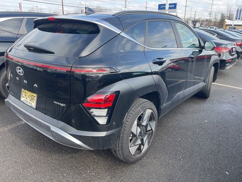 Used 2024 Hyundai Kona Limited image 4