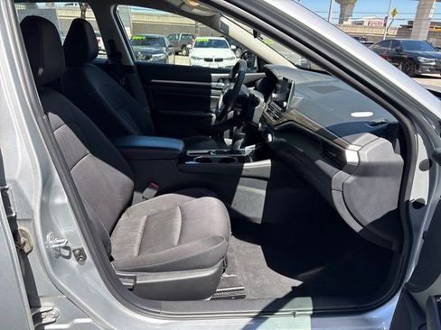 Used 2023 Nissan Altima 2.5 SV image 43