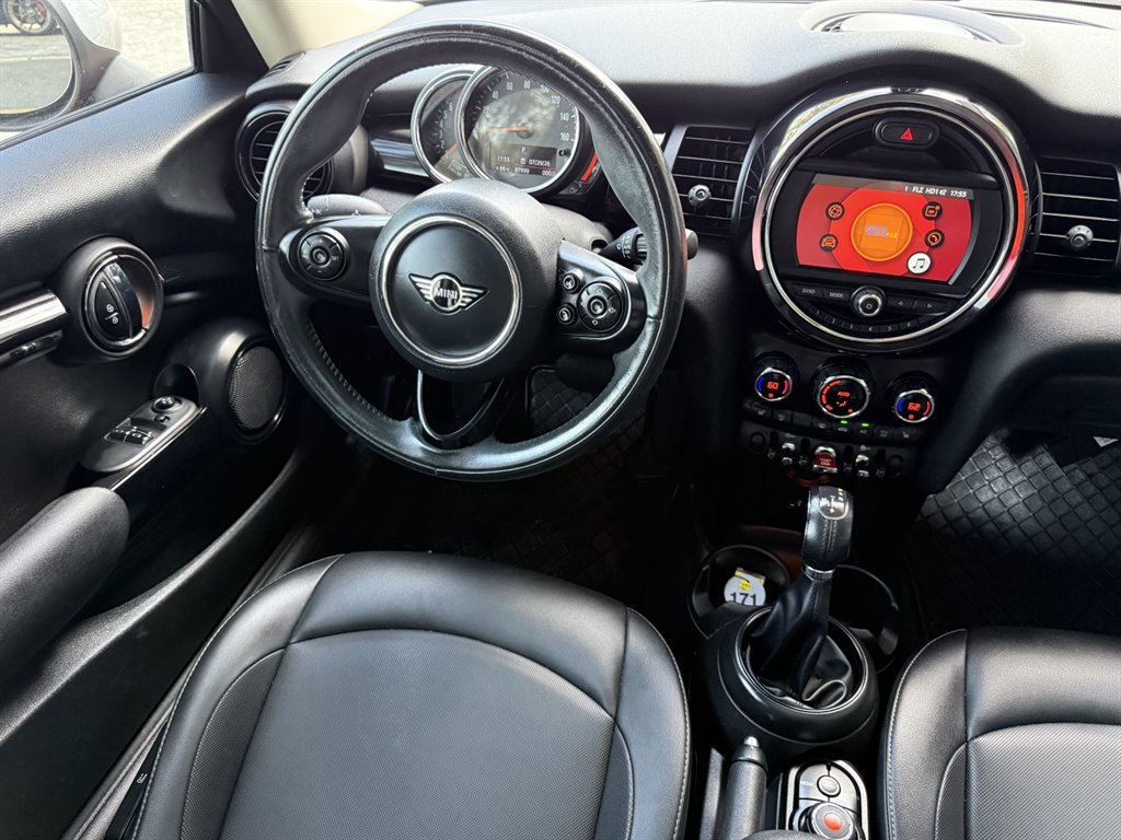 Used 2019 MINI Cooper 2-Door Hardtop FWD image 16