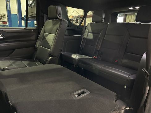Used 2021 GMC Yukon XL SLT AWD/4WD image 40