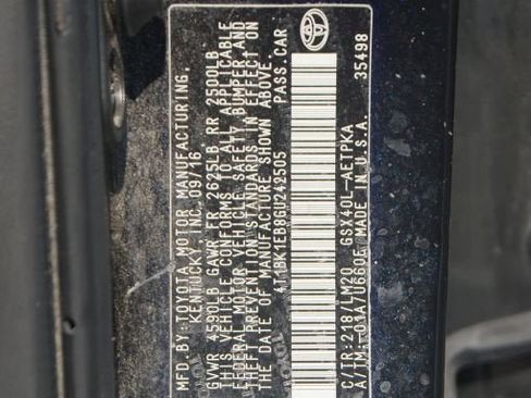 Used 2016 Toyota Avalon Limited FWD image 19