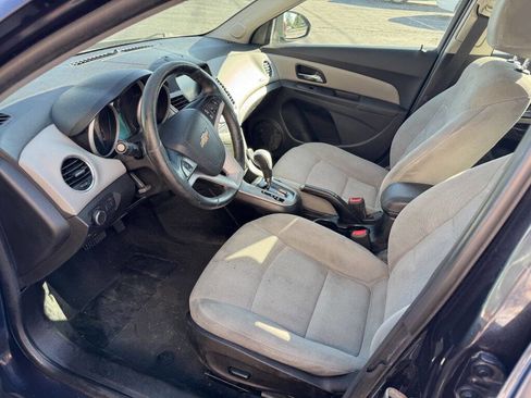 Used 2014 Chevrolet Cruze LT image 7