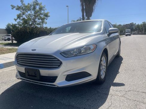 Used 2016 Ford Fusion S FWD image 2