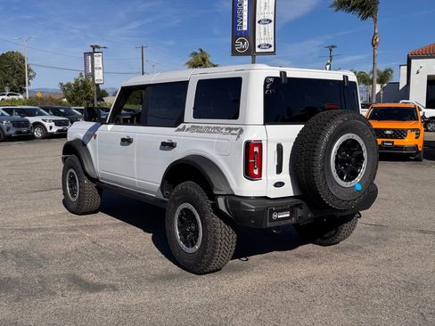 New 2025 Ford Bronco Badlands image 10