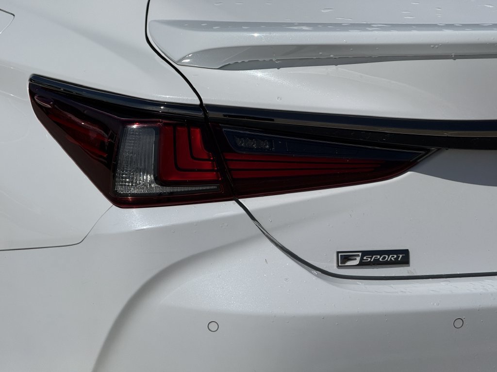 Used 2021 Lexus ES 350 F Sport w/ Accessory Package FWD image 7