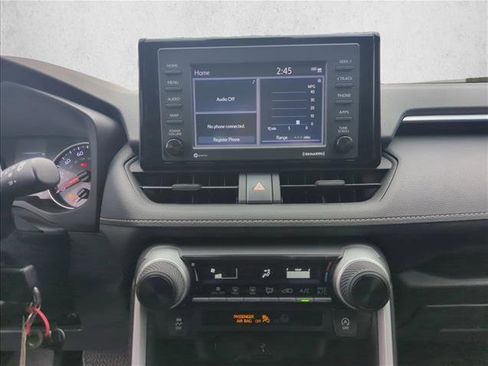 Used 2022 Toyota RAV4 LE image 14
