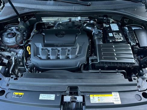 Used 2022 Volkswagen Tiguan SE image 25