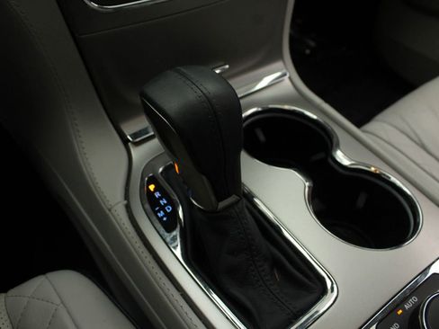 Used 2017 Jeep Grand Cherokee Summit image 40