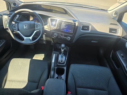 Used 2015 Honda Civic SE image 2