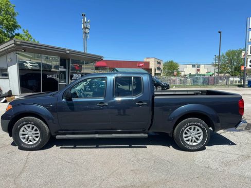 Used 2016 Nissan Frontier SV w/ SV Value Truck Package AWD/4WD image 4