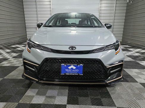 Used 2022 Toyota Corolla SE FWD image 3