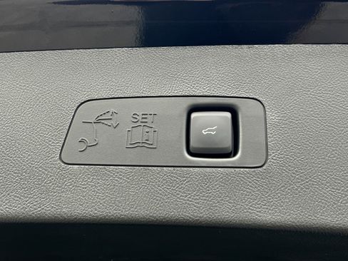 New 2026 Lincoln Corsair Reserve image 15