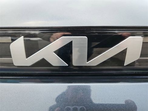 Used 2023 Kia Soul LX image 28