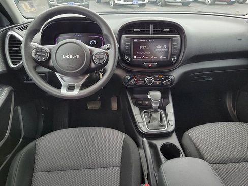Used 2024 Kia Soul LX w/ Option Group 015 image 10