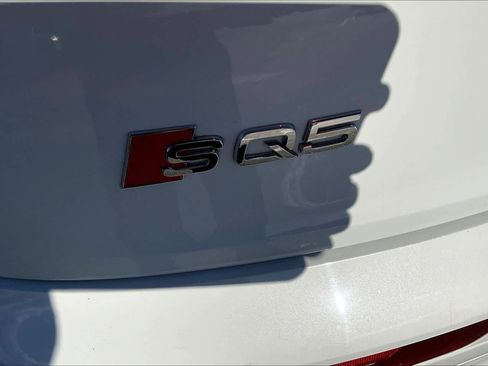 Used 2020 Audi SQ5 Prestige w/ Prestige Package image 11