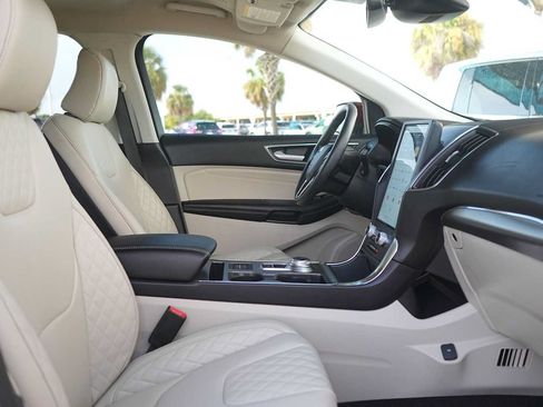 Used 2023 Ford Edge Titanium AWD/4WD image 15