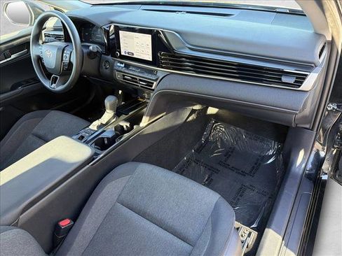 Used 2025 Toyota Camry LE image 26