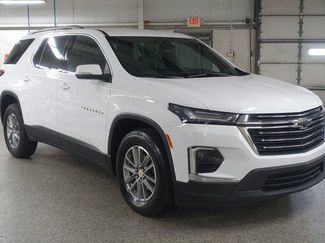 Used 2023 Chevrolet Traverse LT FWD video 1