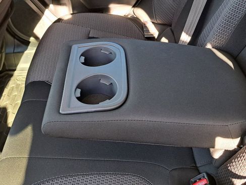 Used 2024 Subaru Outback Premium image 31