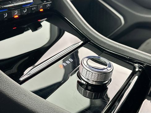 Used 2022 Jeep Grand Cherokee L Altitude image 16