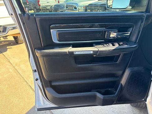 Used 2018 RAM 3500 Laramie Longhorn image 9