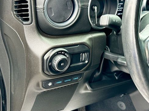 Used 2023 Jeep Wrangler Unlimited Sahara w/ Cold Weather Group image 11