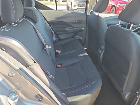 Used 2024 Nissan Kicks SV image 23