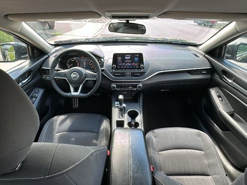 Used 2022 Nissan Altima 2.5 SV FWD image 27