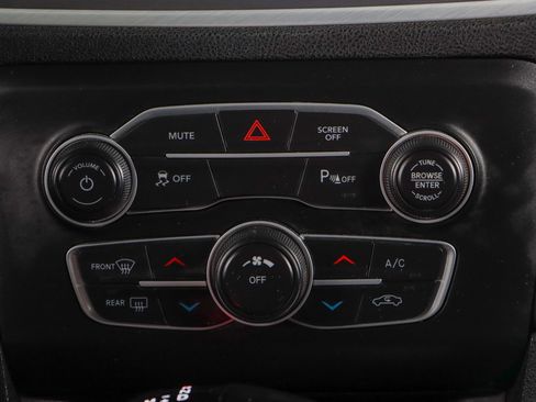 Used 2022 Dodge Charger SXT image 20