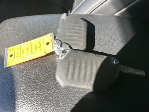 Used 2021 Jeep Gladiator Sport image 17