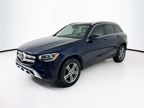 Used 2022 Mercedes-Benz GLC 300 image 3