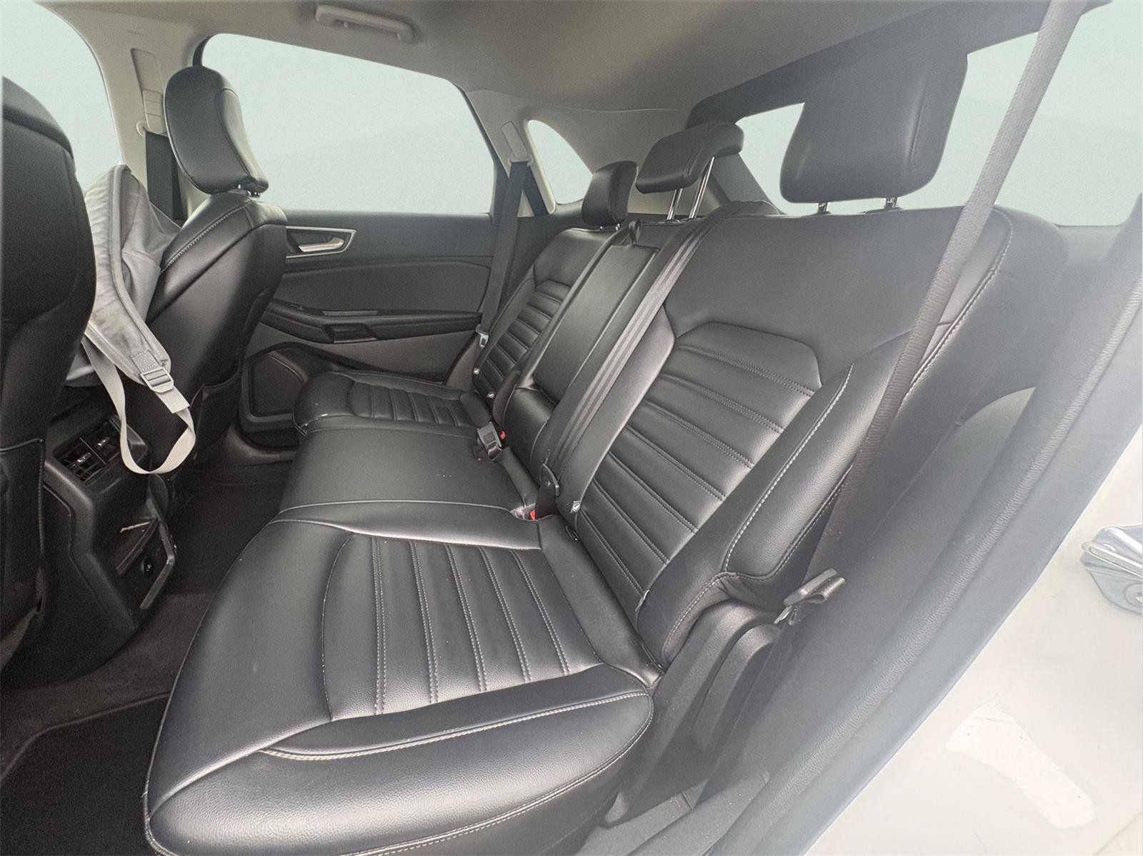 Used 2024 Ford Edge SEL AWD/4WD image 11