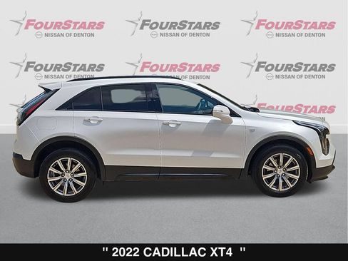 Used 2022 Cadillac XT4 Sport w/ Enhanced Visibility Package AWD/4WD image 3